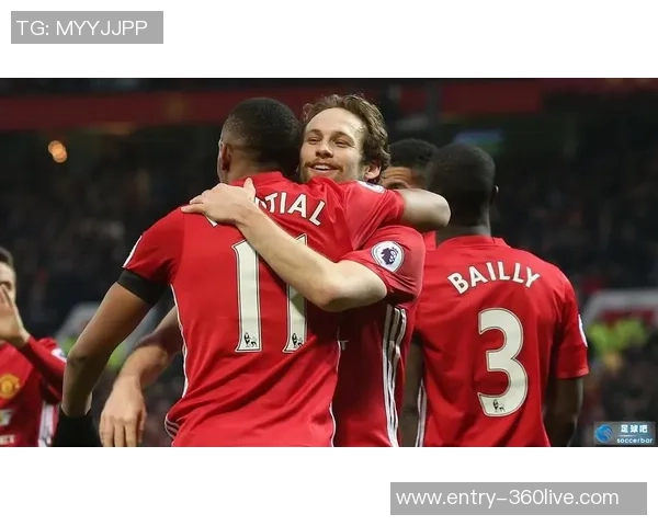 哈维西蒙斯崭露头角引发足球界热议未来潜力无限